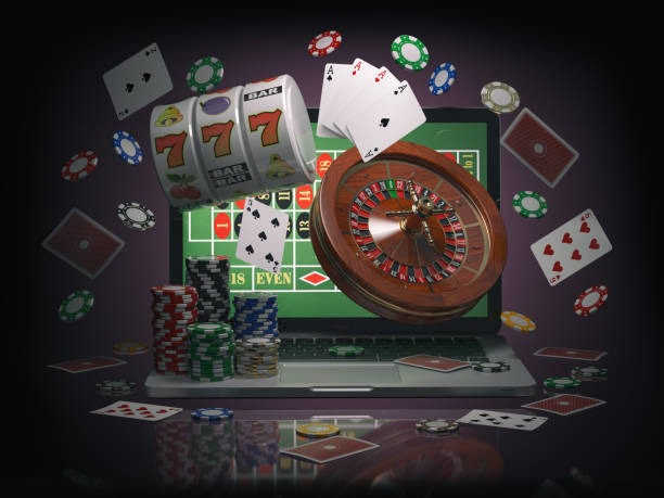 3839 mobile app interface showing login and game categories on Android device